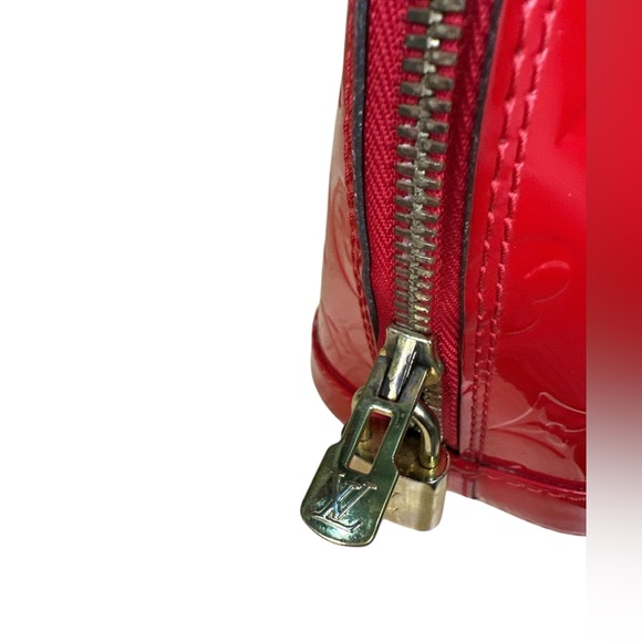 Louis Vuitton Red Vernis Alma BB - Picture 5 of 13